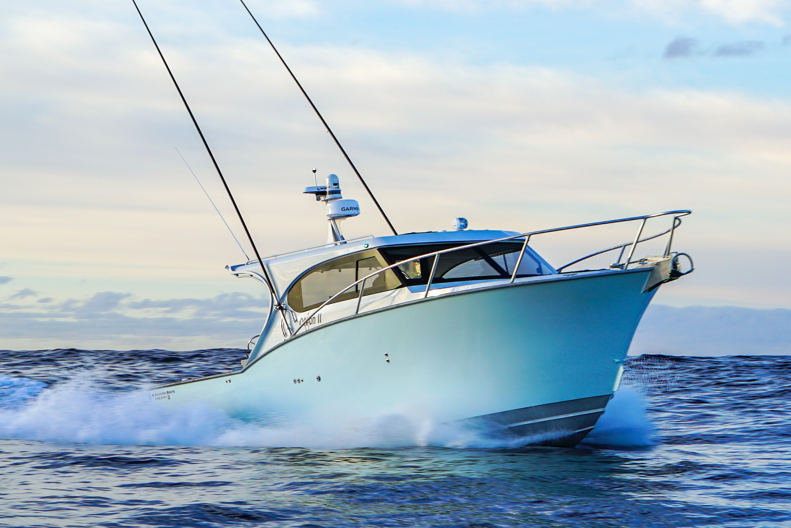 Makaira Boats 35